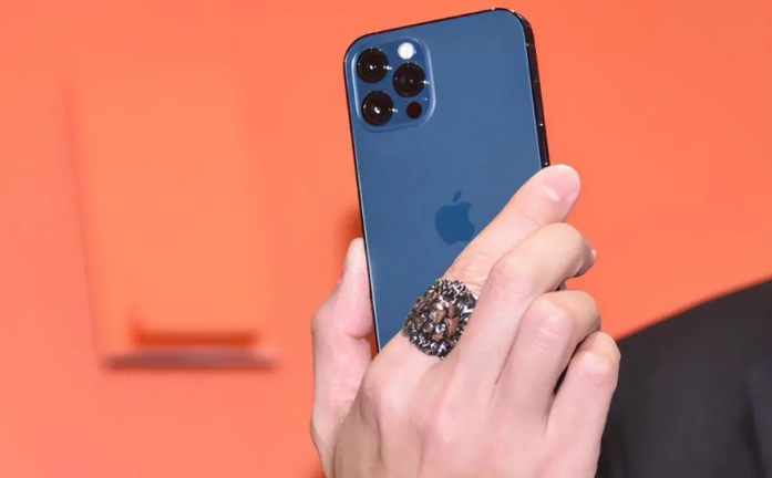 思明苹果手机维修分享iPhone12系列重启方法教程 